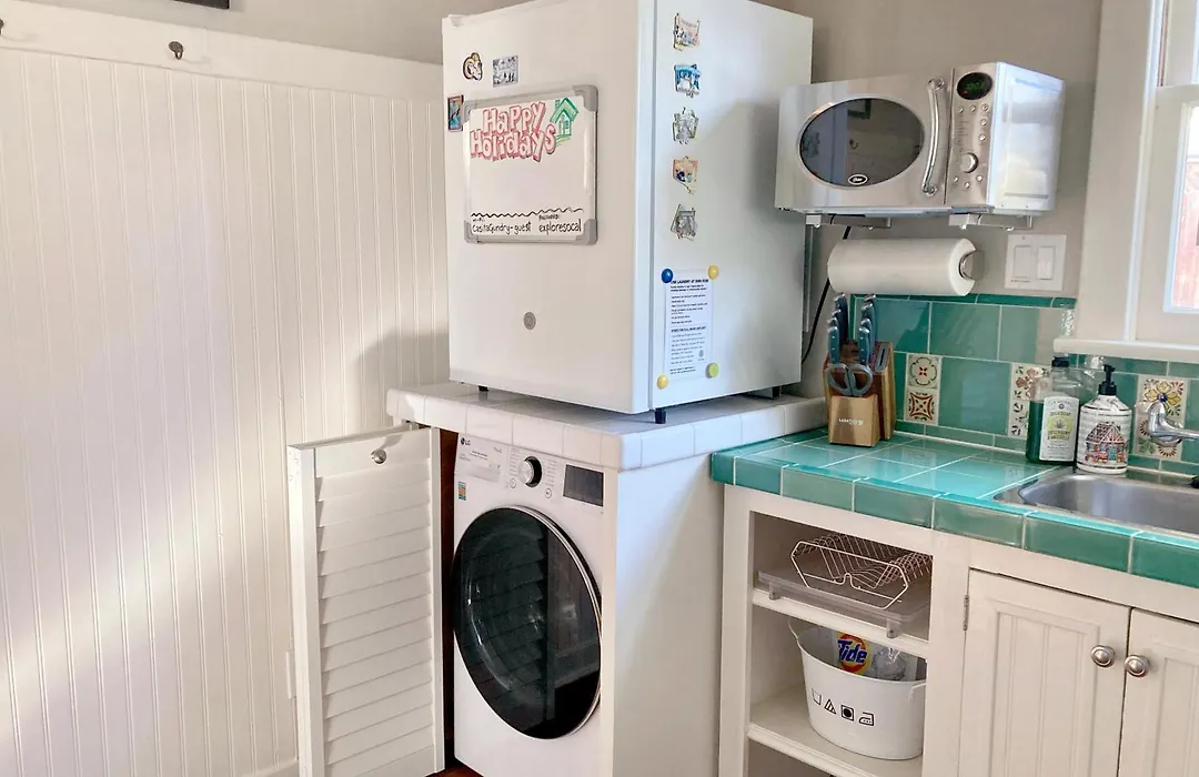 Casita Gundry- Boutique Hideaway, Quaint Historic Charm-1
